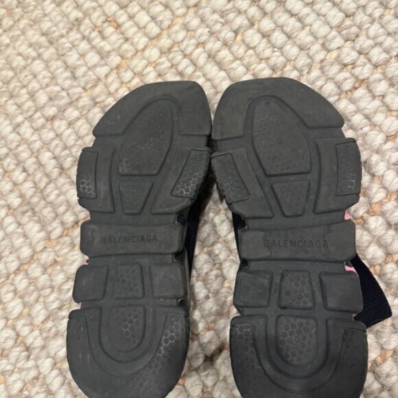 Balenciaga Speed Trainers (EU 39, US 9.5)  Lightly worn, excellent condition. - Picture 8 of 14